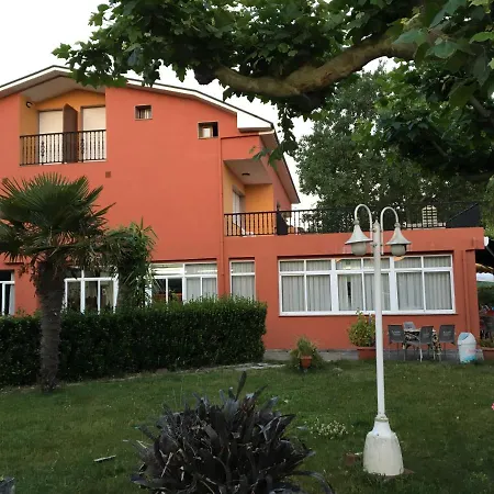 Πανσιόν Restaurante Luz De Luna Villanueva De Arosa